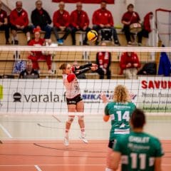 Pölkky jyräsi toiseen välierävoittoon